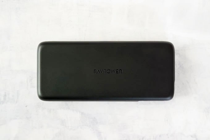 RAVPOWER_PR-PB201モバイルバッテリー_全体のデザイン